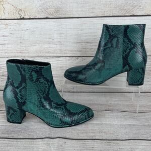 Stuart Weitzman Kiandra Womens Sz 5B Ankle Boots Green Snakeskin Embossed Leathe